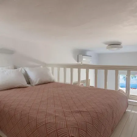 Floras Πολλώνια