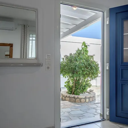 Floras Πανσιόν 4*