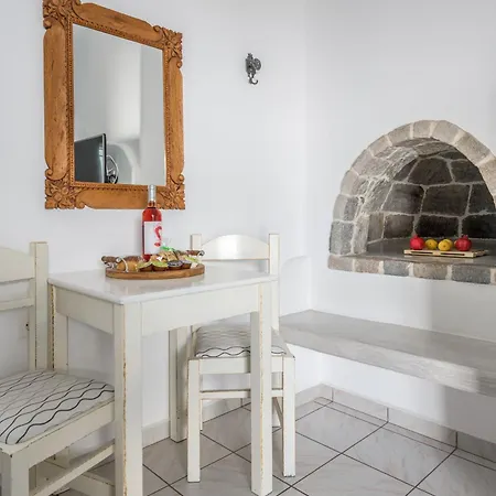 Floras Πανσιόν