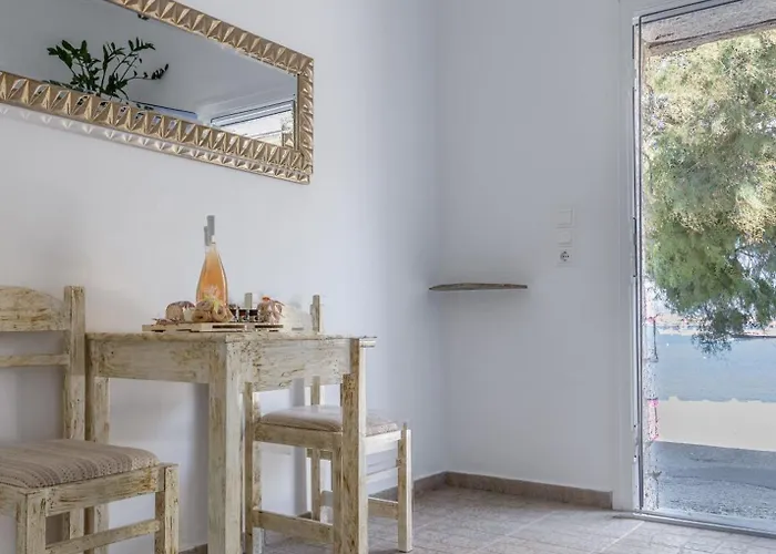 Floras Pensionat Pollonia